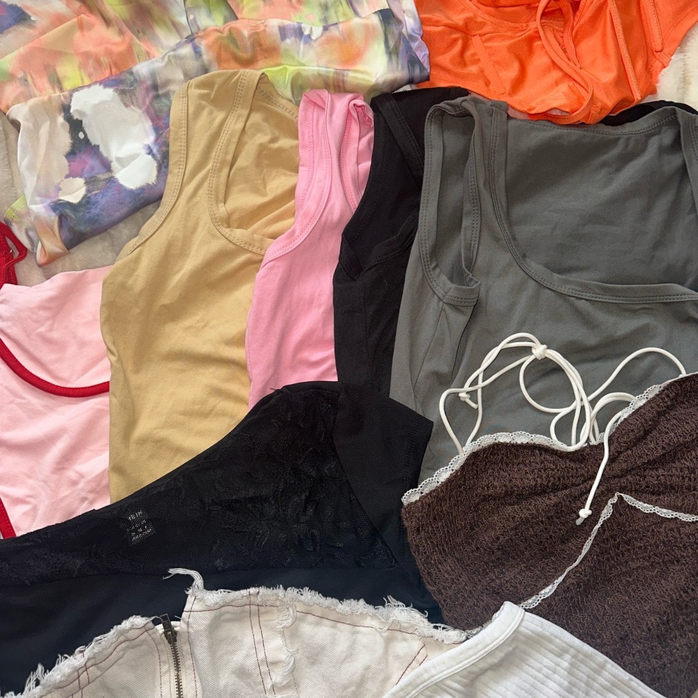 Colorful Assorted Tops! - Picture 2 of 3
